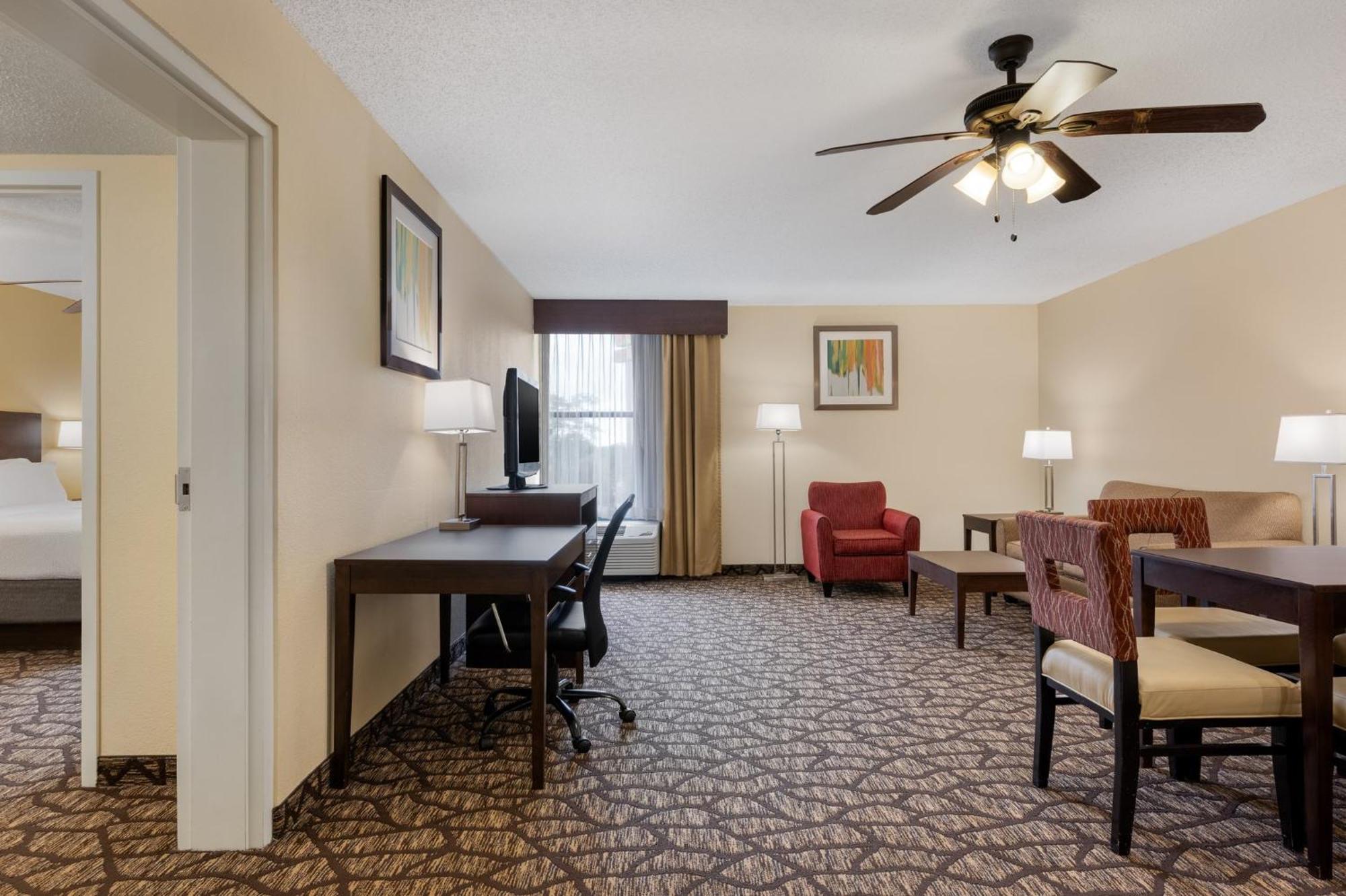 Express By Ihg 3*